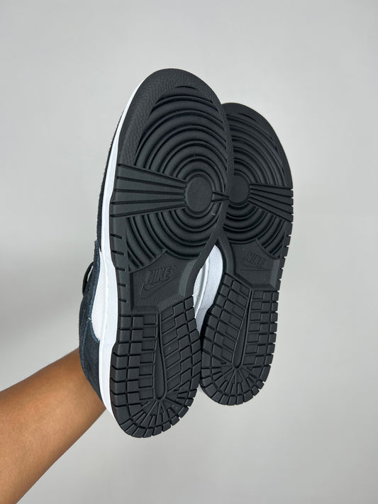 Nike Dunk Low Retro SE