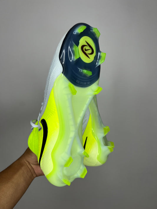 Nike Phantom Luna 2 Elite Fg